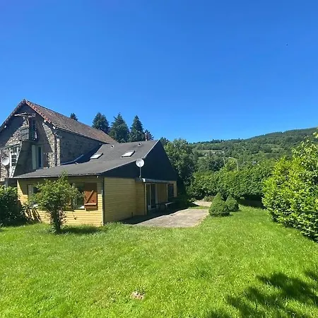 Maison Lumineuse Et Spacieuse Avec Terrain *