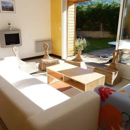 Σπίτι διακοπών Maison Lumineuse Et Spacieuse Avec Terrain La Bourboule